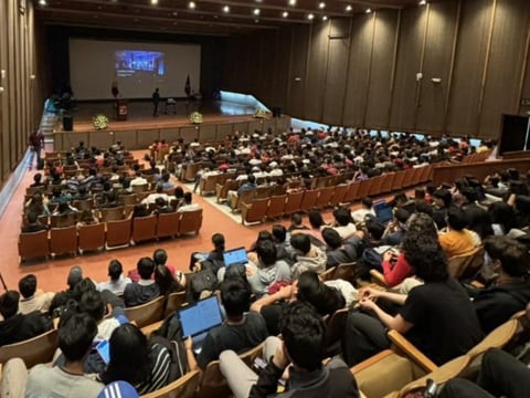 Estudiantes politécnicos compiten por conseguir $ 1 millón para financiar sus ideas y proyectos