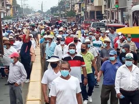 Protesta de arroceros bloqueó vía de Guayas