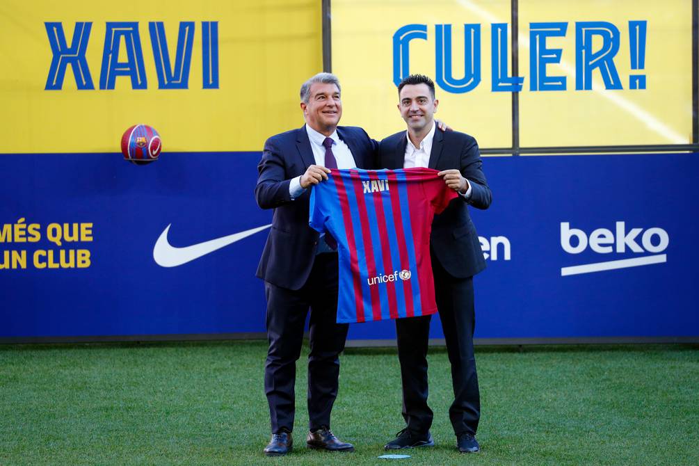 Presentación del DT Xavi Hernández renueva la ilusión en el FC Barcelona |  Fútbol | Deportes | El Universo