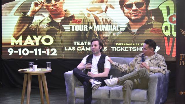 Víctor Aráuz y Álex Vizuete confirman que el humor es un lenguaje universal en su gira de ‘De qué va’