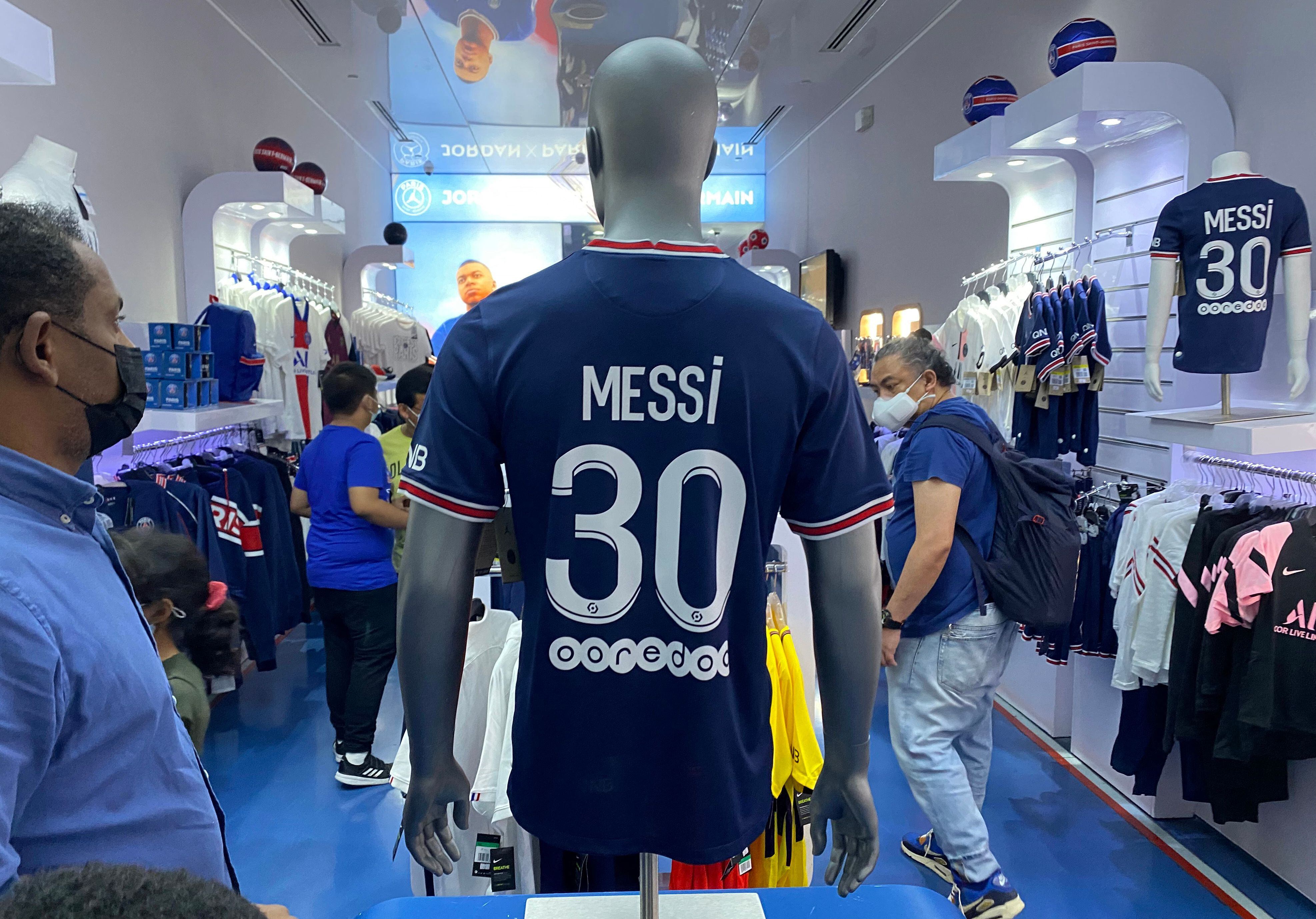 Fuera de servicio Descarga Grado Celsius Los ingresos de la venta de las camisetas van directamente a las marcas que  lo gestionan y no a los clubes', dice el PSG ante la demanda por la remera  de Messi 