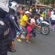 Diez ataques a agentes metropolitanos por parte de comerciantes informales en Guayaquil, el último fin de semana