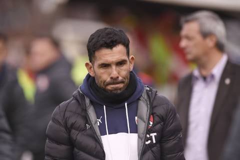 “Es un día triste y es algo que me duele”, así se despidió Carlos Tévez como técnico de Independiente de Avellaneda 