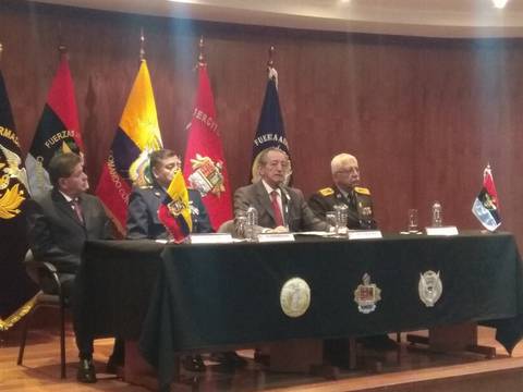 General Roque Moreira asume Comandancia del Ejército