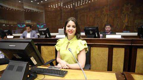 Mónica Palacios, suspendida por 60 días sin sueldo por acoso laboral en la Asamblea Nacional