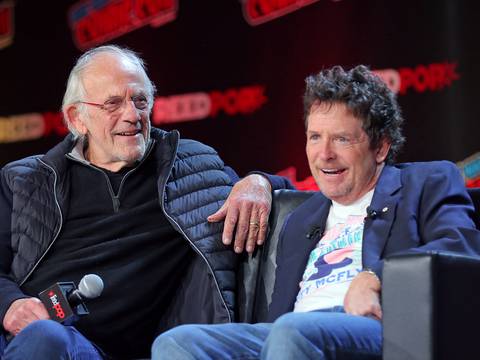 Abrazos, risas y anécdotas marcaron el emotivo reencuentro entre Christopher Lloyd y Michael J. Fox 