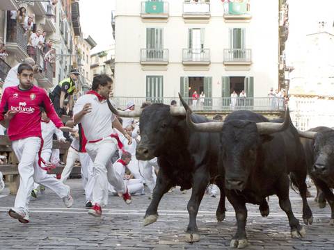 Arrancan las corridas de San Fermín en Pamplona