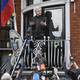 Denuncian a la CIA por espiar a periodistas y abogados durante visitas a Julian Assange