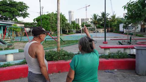 La 24 de Agosto, la cooperativa vecina a los grandes edificios de Puerto Santa Ana, tiene inquietud por su futuro