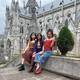A dos mujeres trans les prohibieron tomarse fotos en la Basílica del Voto Nacional, en Quito