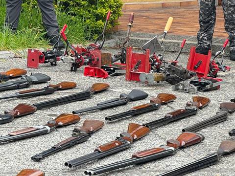 Fiscalía determinará si arsenal encontrado en Cumbayá era colección privada o presunto tráfico de armas