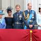 “Harry y Meghan Markle depongan las armas y piensen en un acuerdo de paz”: Los expertos en la realeza británica opinan que los duques de Sussex deben pedir perdón por el daño a la familia real