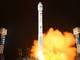 Corea del Norte lanzó un satélite espía que explotó en su primer vuelo
