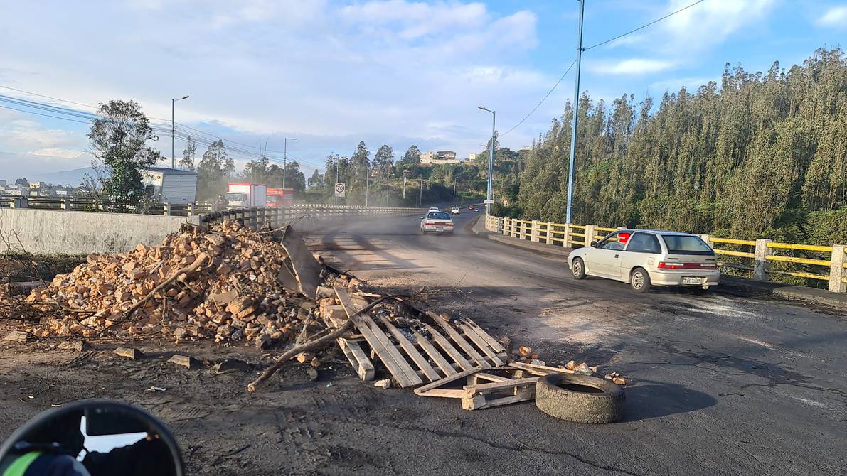 19:30 Assim estão os fechamentos de estradas em Quito devido à greve hoje, quinta-feira, 23 de junho |  Equador |  Notícia